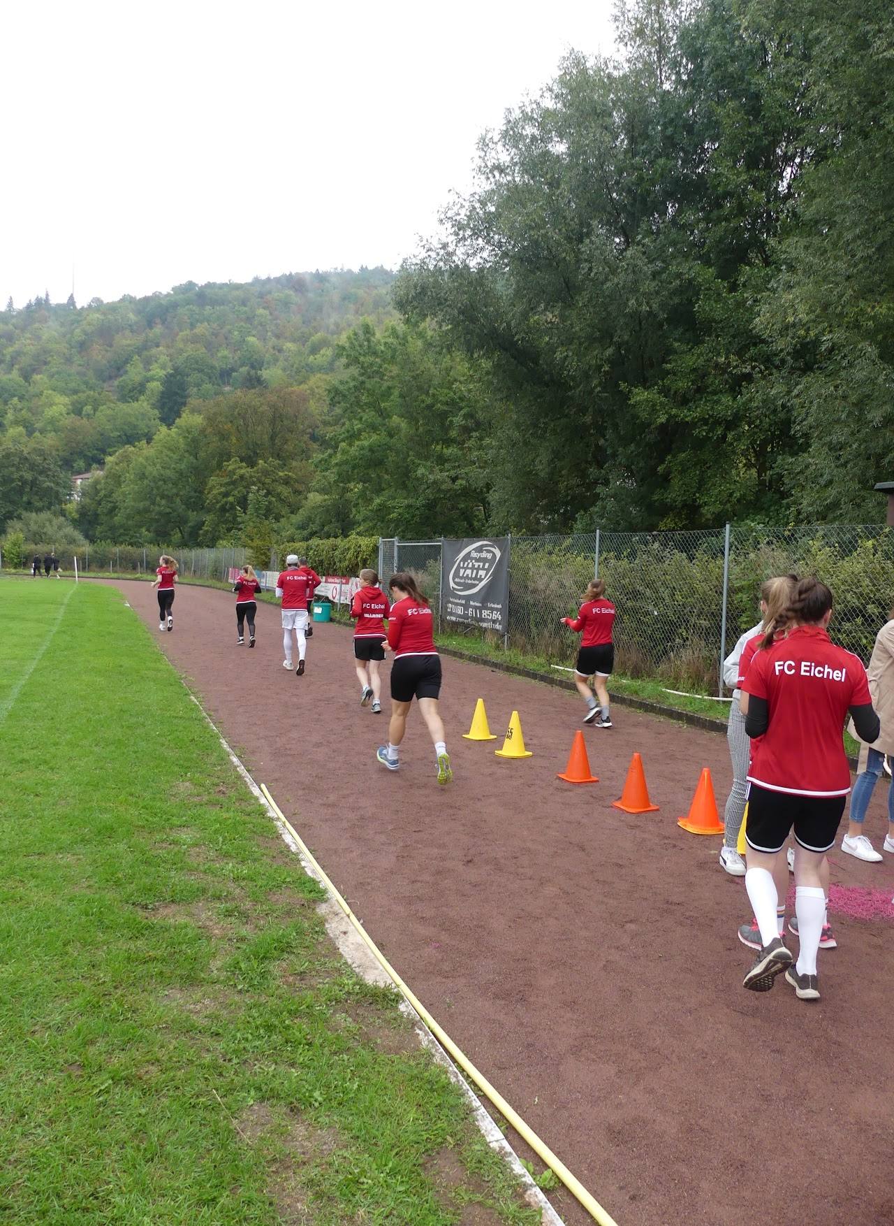 Bild vom 13. Benefizlauf im Jahr 2022. Dies ist das 44. Bild.